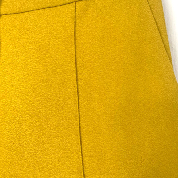 A.L.C. Cohen High Waist Shorts $365 Citrine Size 6 Mustard Yellow Tailored Fit - Picture 9 of 10